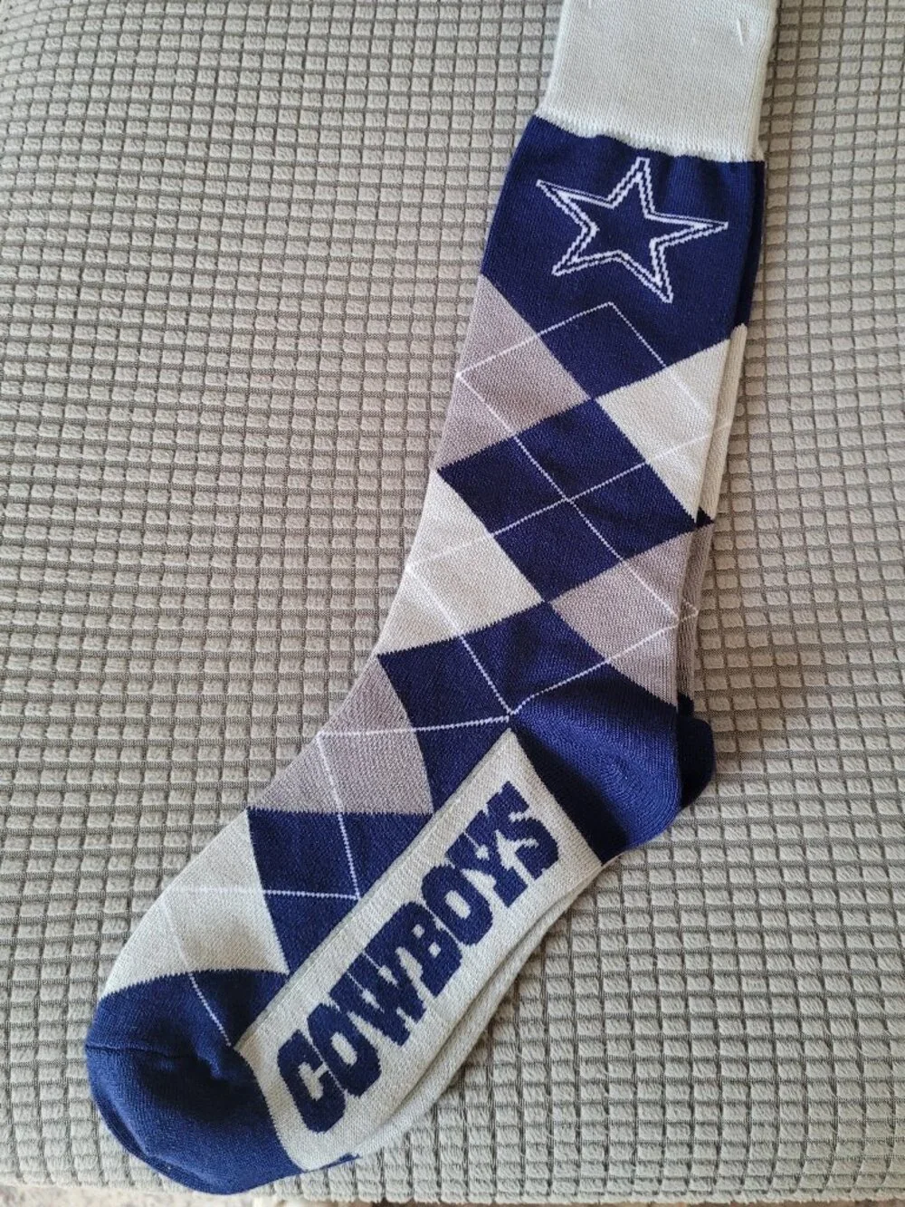 NFL Team Apparel Men's or Women's Dallas Cowboys Argyle Crew Socks (NWT)